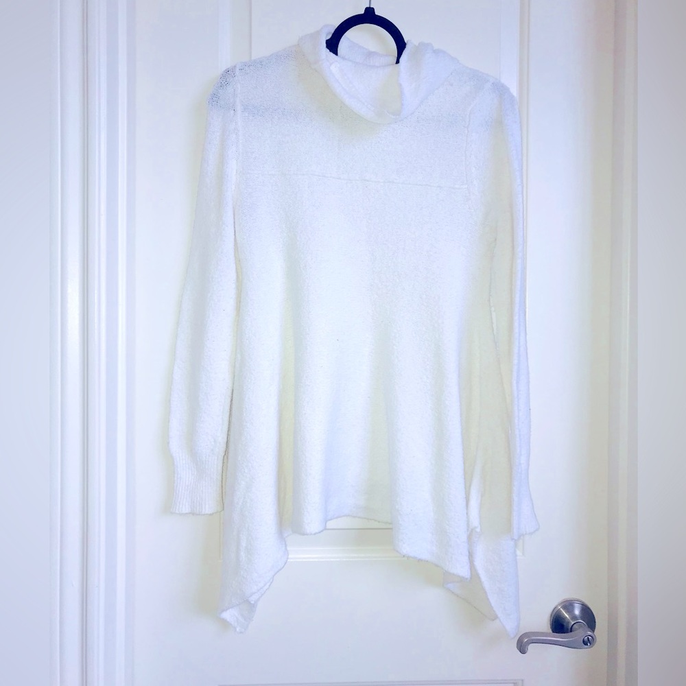 LAST DAY White Cowl Neck Turtleneck Sweater